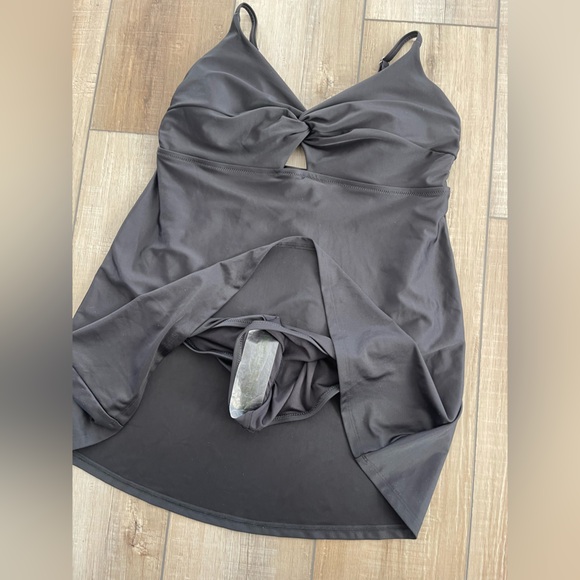 Old Navy Black Twist-Front Swim Dress Size Large - Picture 7 of 15